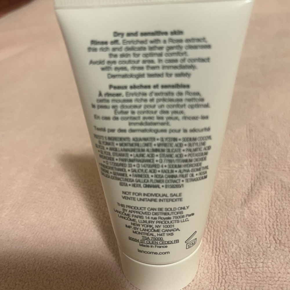 Lancome COMFORTING CLEANSING CREAMY-FOAM - Picture 2 of 2